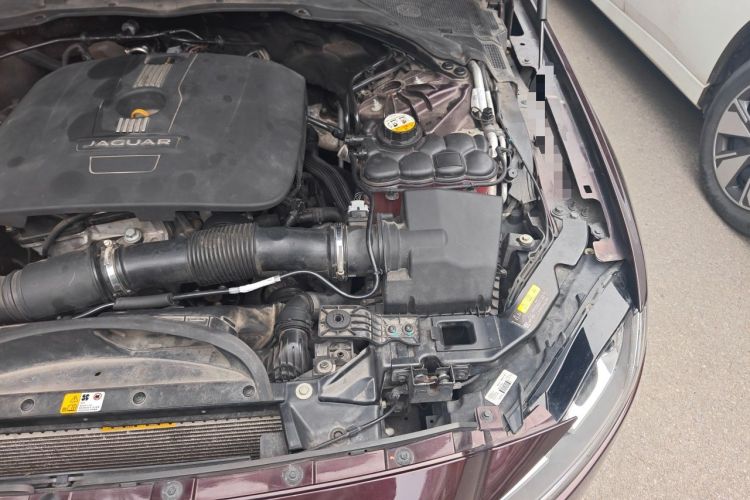 Used Jaguar XFL 2017 XFL 2.0T 240PS Premium Edition Engine Bay Left