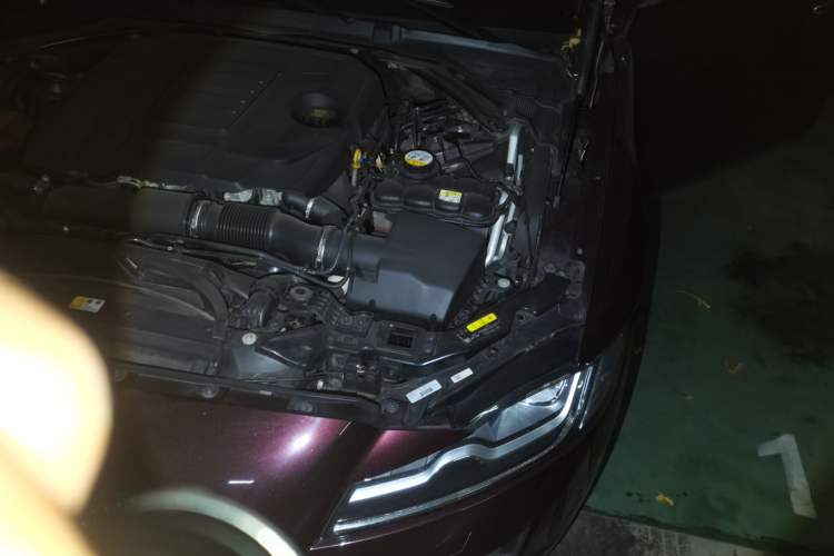 Used Jaguar XFL 2017 XFL 2.0T 200PS Luxury Edition Engine Bay Left
