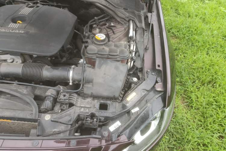 Used Jaguar XFL 2017 XFL 2.0T 240PS Luxury Edition Engine Bay Left