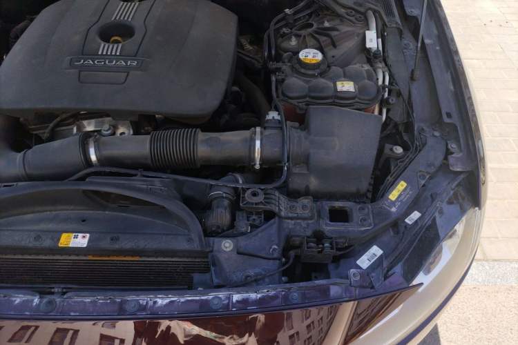 Used Jaguar XFL 2017 XFL 2.0T 240PS Luxury Edition Engine Bay Left