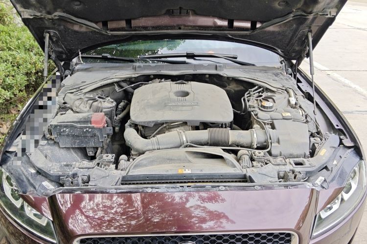 Used Jaguar XFL 2017 XFL 2.0T 240PS Luxury Edition Engine Bay