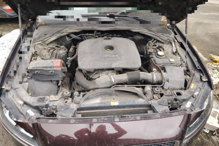 Used Jaguar XFL 2017 XFL 2.0T 240PS Luxury Edition Engine Bay