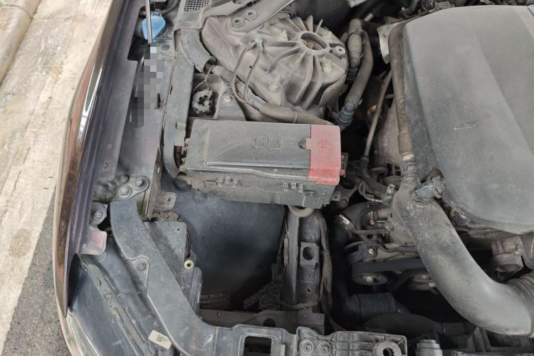 Used Jaguar XFL 2017 XFL 2.0T 240PS Premium Edition Engine Bay Right