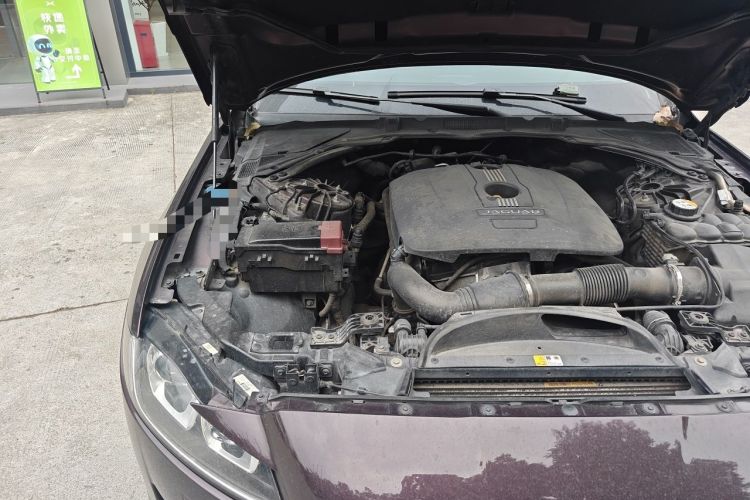 Used Jaguar XFL 2017 XFL 2.0T 200PS Windflower Edition Engine Bay Right