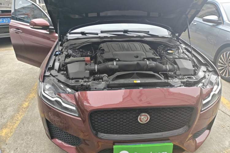 Used Jaguar XFL 2017 XFL 3.0 SC 340 PS Luxury Edition Engine Bay Right