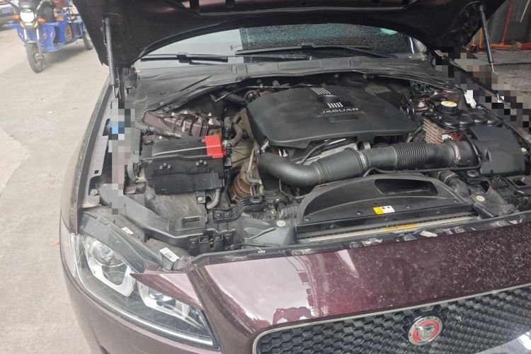 Used Jaguar XFL 2017 XFL 2.0T 240PS Premium Edition Engine Bay Right