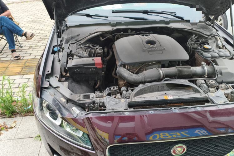 Used Jaguar XFL 2017 XFL 2.0T 200PS Elite Edition Engine Bay Right