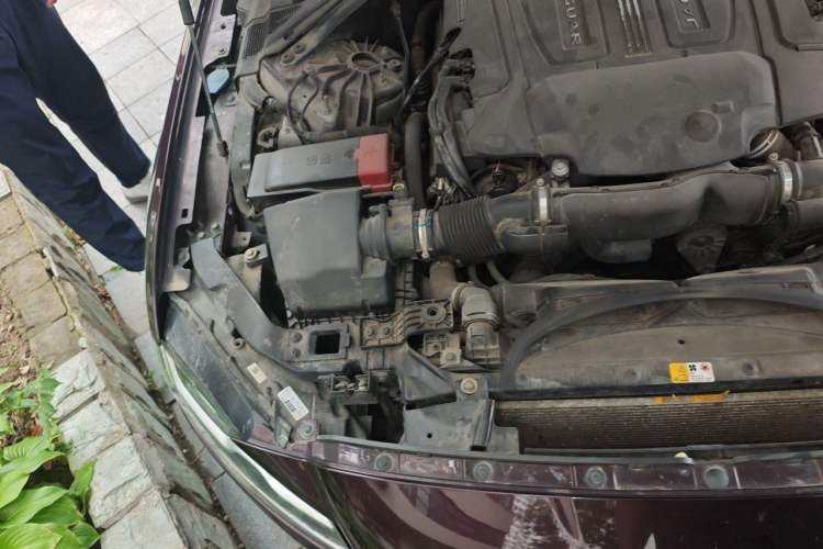 Used Jaguar XFL 2017 XFL 3.0 SC 340 PS Luxury Edition Engine Bay Right