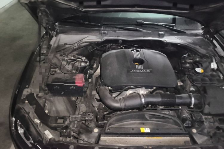 Used Jaguar XFL 2017 XFL 2.0T 240PS Luxury Edition Engine Bay Right