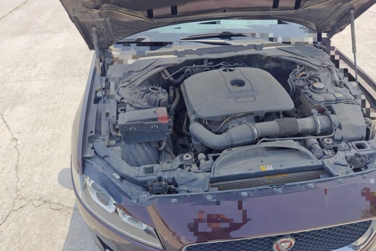 Used Jaguar XFL 2017 XFL 2.0T 200PS Windflower Edition Engine Bay Right