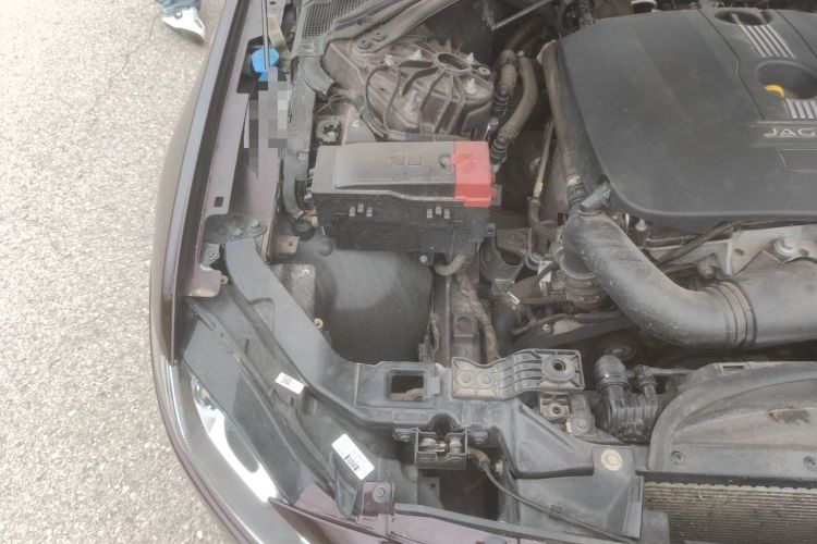 Used Jaguar XFL 2017 XFL 2.0T 240PS Luxury Edition Engine Bay Right
