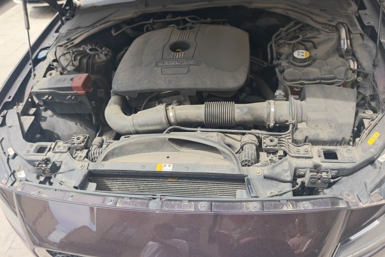 Used Jaguar XFL 2017 XFL 2.0T 240PS Luxury Edition Engine Bay