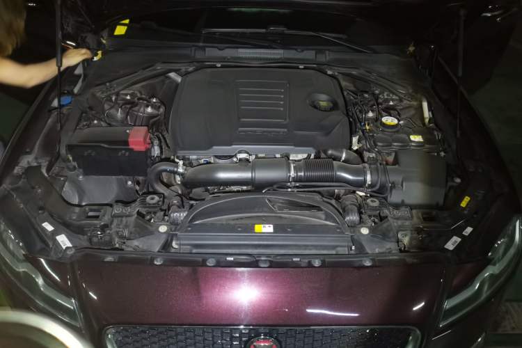 Used Jaguar XFL 2017 XFL 2.0T 200PS Luxury Edition Engine Bay