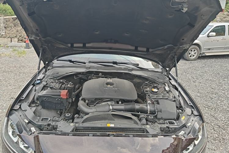 Used Jaguar XFL 2017 XFL 2.0T 200PS Luxury Edition Engine Bay