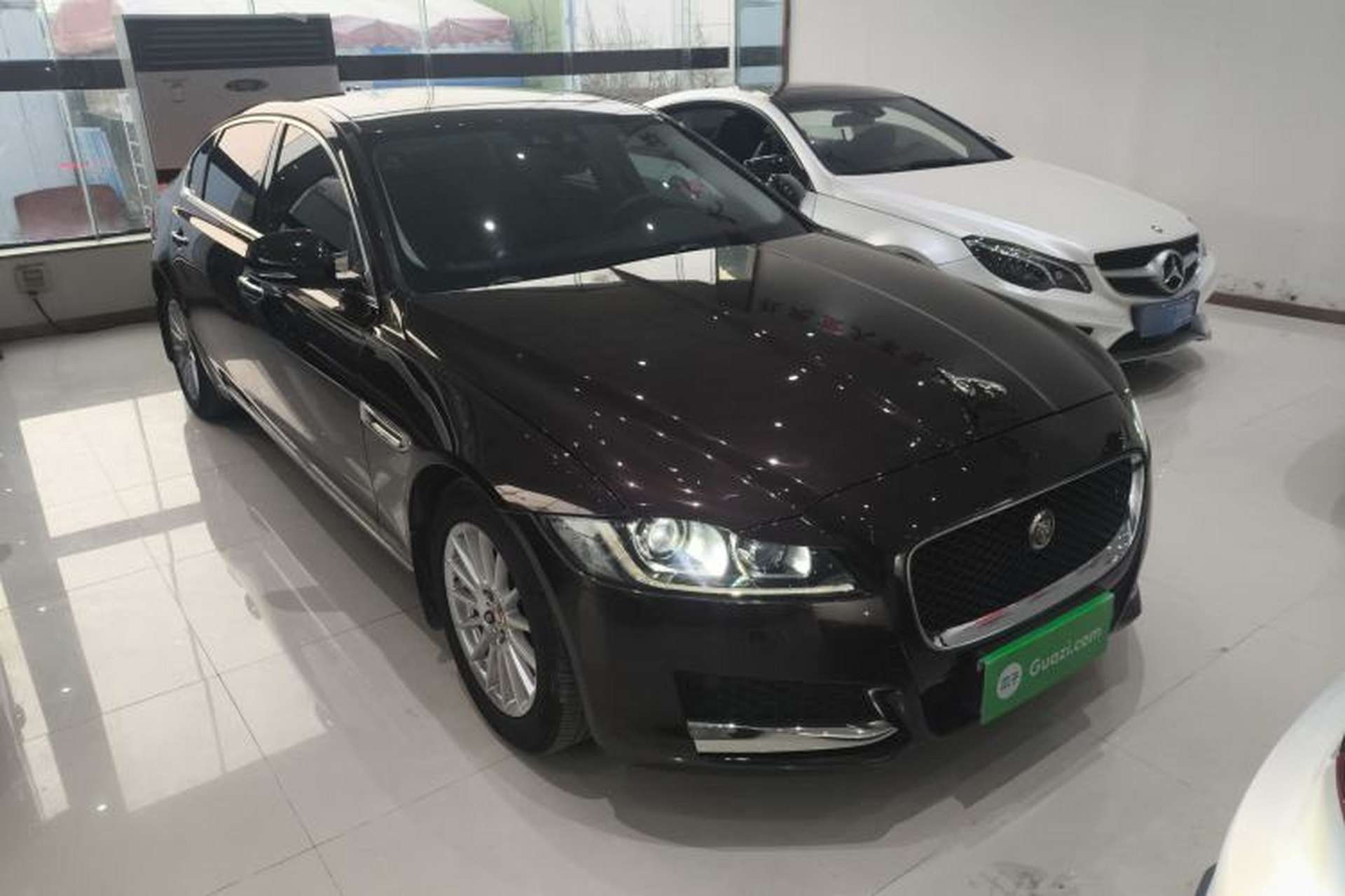 Used Jaguar XFL 2017 XFL 2.0T 200PS Luxury Edition Exterior 1