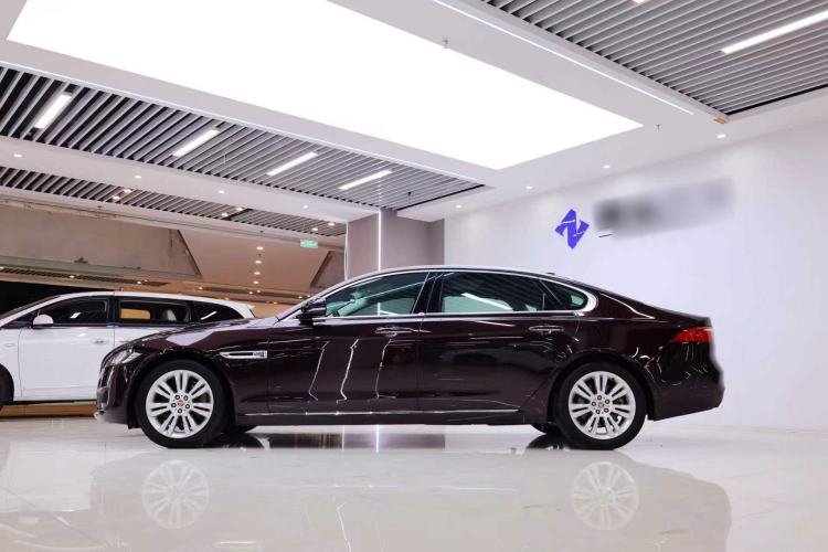 Used Jaguar XFL 2017 XFL 2.0T 240PS Luxury Edition Exterior 2