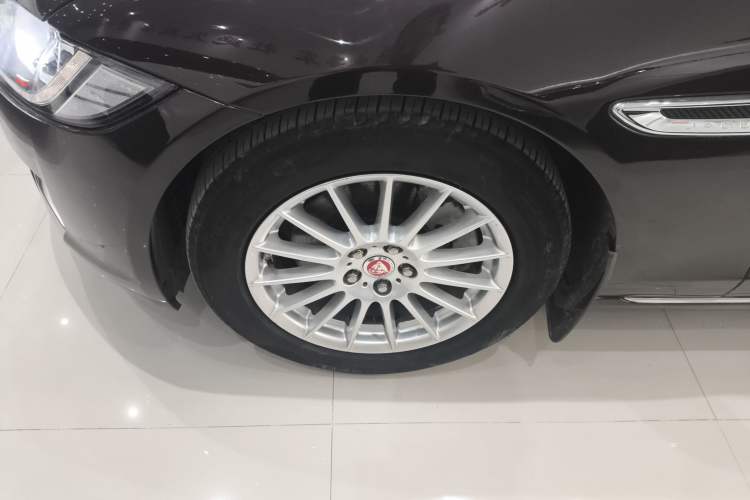 Used Jaguar XFL 2017 XFL 2.0T 200PS Luxury Edition Exterior 2