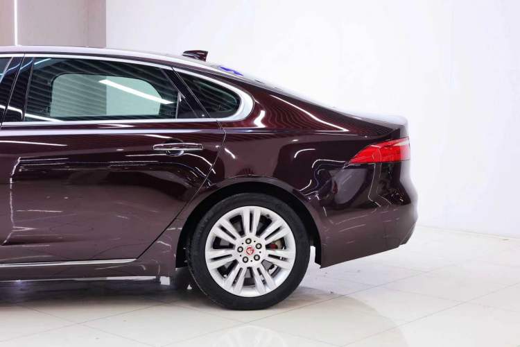 Used Jaguar XFL 2017 XFL 2.0T 240PS Luxury Edition Exterior 3