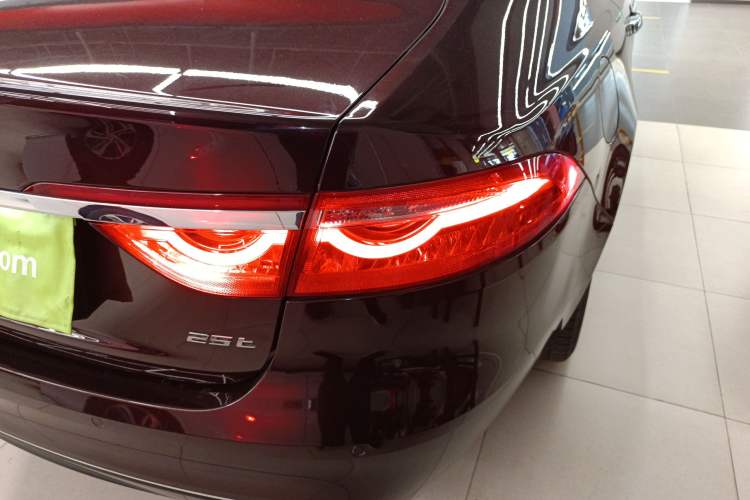 Used Jaguar XFL 2017 XFL 2.0T 240PS Luxury Edition Exterior 3