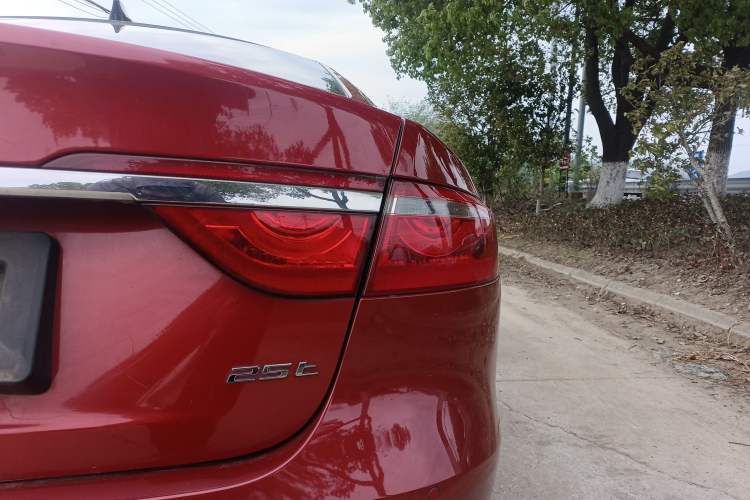 Used Jaguar XFL 2017 XFL 2.0T 240PS Luxury Edition Exterior 3
