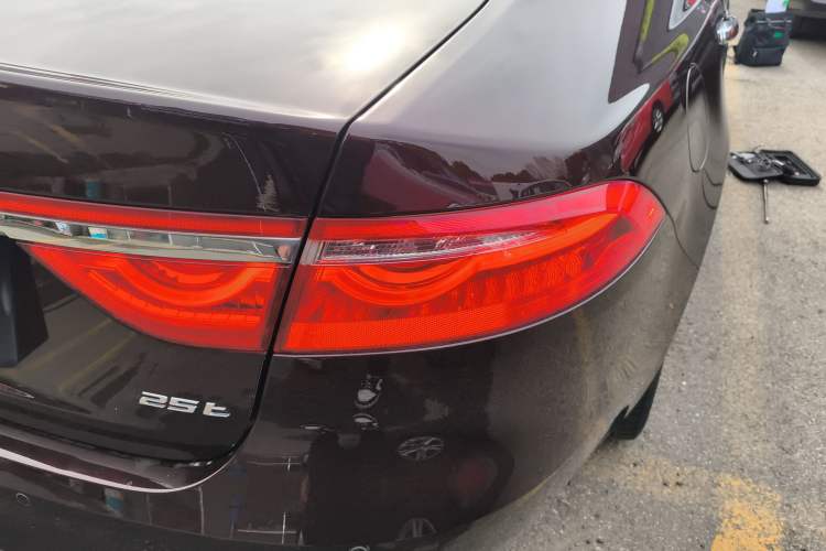 Used Jaguar XFL 2017 XFL 2.0T 240PS Premium Edition Exterior 3