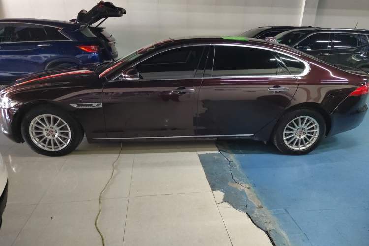 Used Jaguar XFL 2017 XFL 2.0T 200PS Luxury Edition Exterior 3