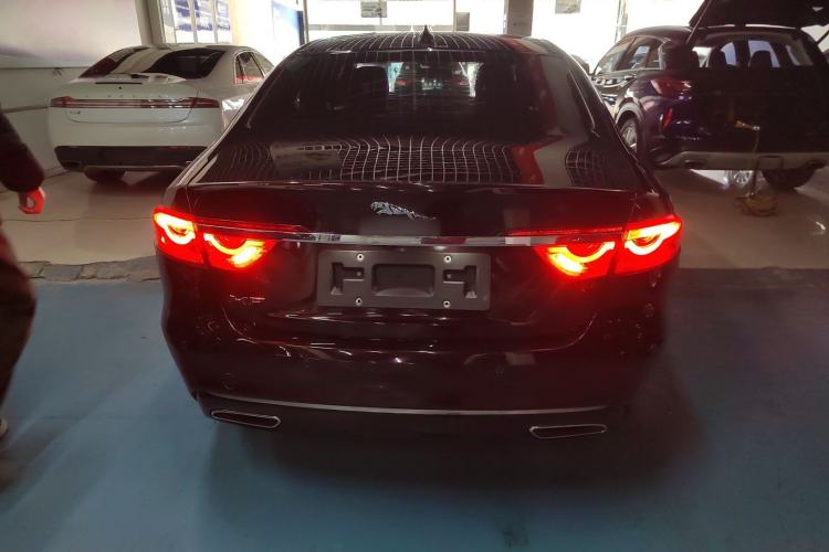 Used Jaguar XFL 2017 XFL 2.0T 200PS Luxury Edition Exterior 4