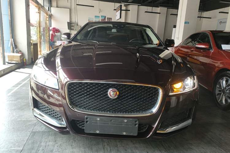 Used Jaguar XFL 2017 XFL 2.0T 240PS Luxury Edition Front
