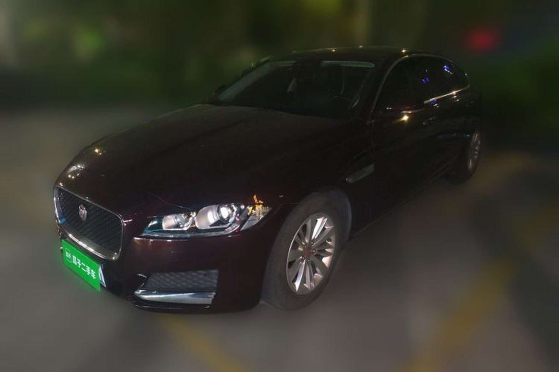 Used Jaguar XFL 2017 XFL 2.0T 240PS Premium Edition Front Left 45 Deg