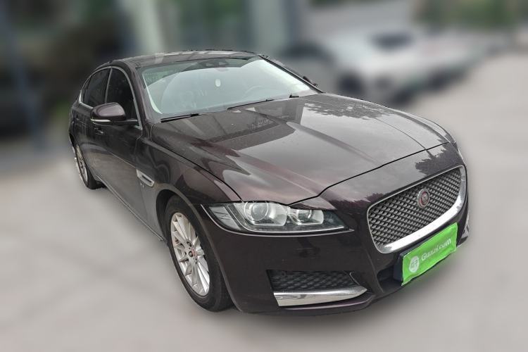 Used Jaguar XFL 2017 XFL 2.0T 200PS Windflower Edition Front Right 45 Deg