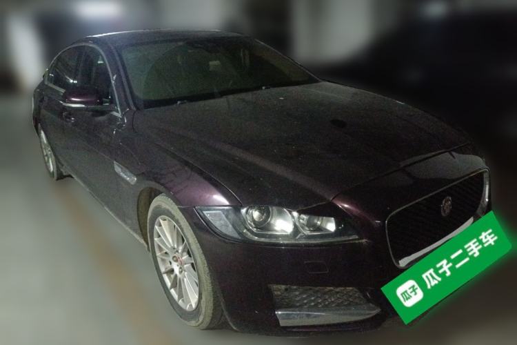 Used Jaguar XFL 2017 XFL 2.0T 200PS Windflower Edition Front Right 45 Deg