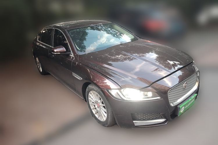 Used Jaguar XFL 2017 XFL 2.0T 200PS Windflower Edition Front Right 45 Deg