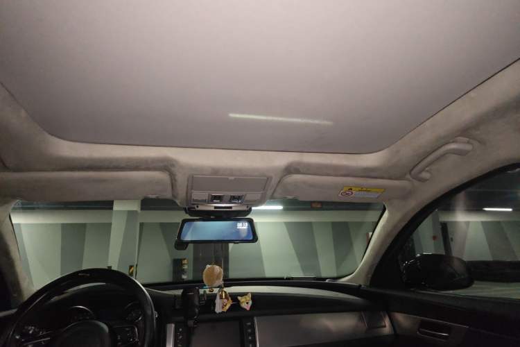 Used Jaguar XFL 2017 XFL 2.0T 200PS Luxury Edition Headliner