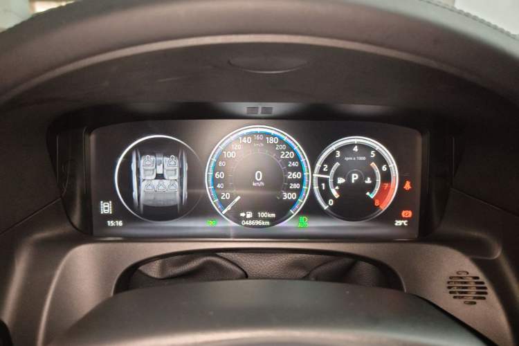Used Jaguar XFL 2017 XFL 3.0 SC 340 PS Premium Edition Instrument Cluster