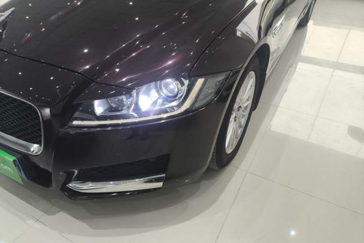 Used Jaguar XFL 2017 XFL 2.0T 200PS Luxury Edition Left Front Headlight