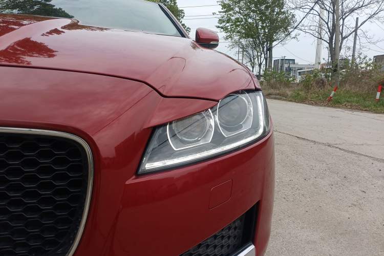 Used Jaguar XFL 2017 XFL 2.0T 240PS Luxury Edition Left Front Headlight
