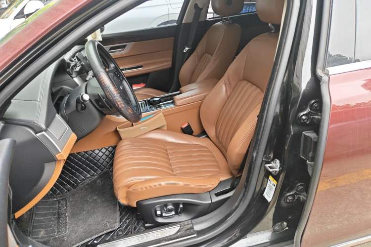 Used Jaguar XFL 2017 XFL 3.0 SC 340 PS Luxury Edition Left Front Seat