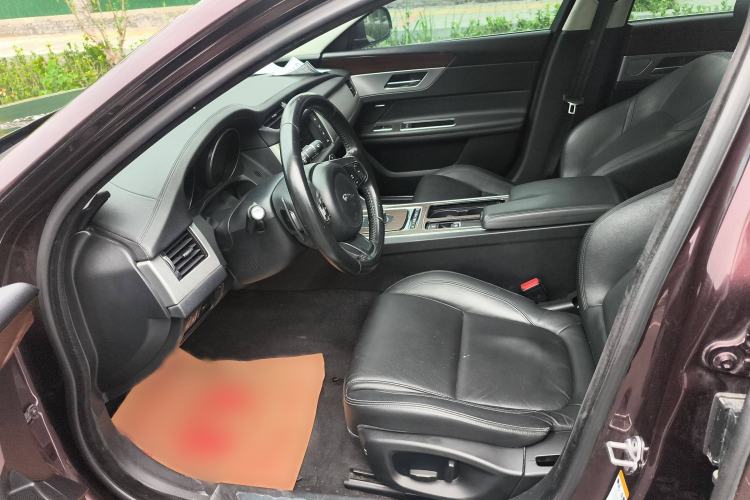 Used Jaguar XFL 2017 XFL 2.0T 200PS Windflower Edition Left Front Seat