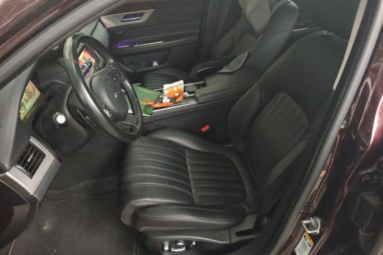 Used Jaguar XFL 2017 XFL 3.0 SC 340 PS Luxury Edition Left Front Seat