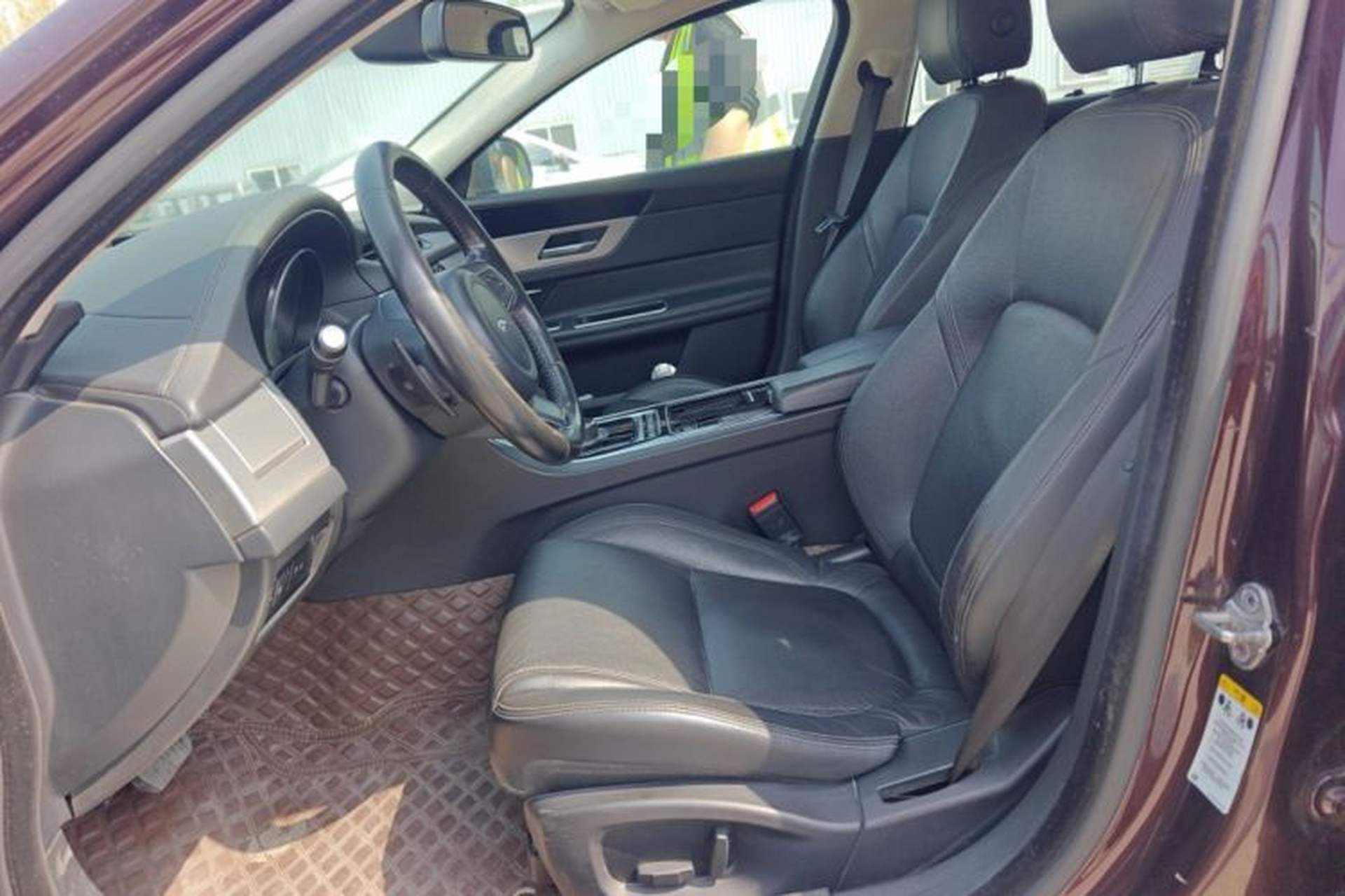 Used Jaguar XFL 2017 XFL 2.0T 200PS Windflower Edition Left Front Seat