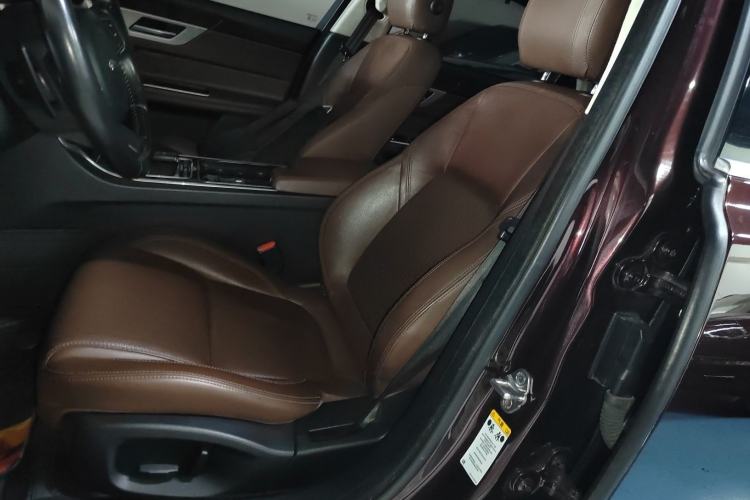 Used Jaguar XFL 2017 XFL 2.0T 200PS Luxury Edition Left Front Seat