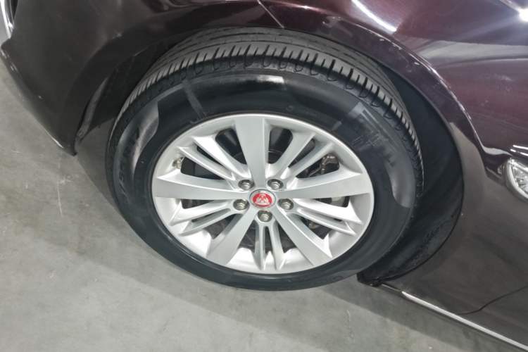 Used Jaguar XFL 2017 XFL 2.0T 240PS Luxury Edition Left Front Wheel Hub