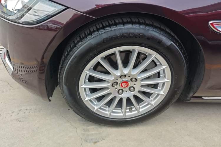 Used Jaguar XFL 2017 XFL 2.0T 200PS Windflower Edition Left Front Wheel Hub