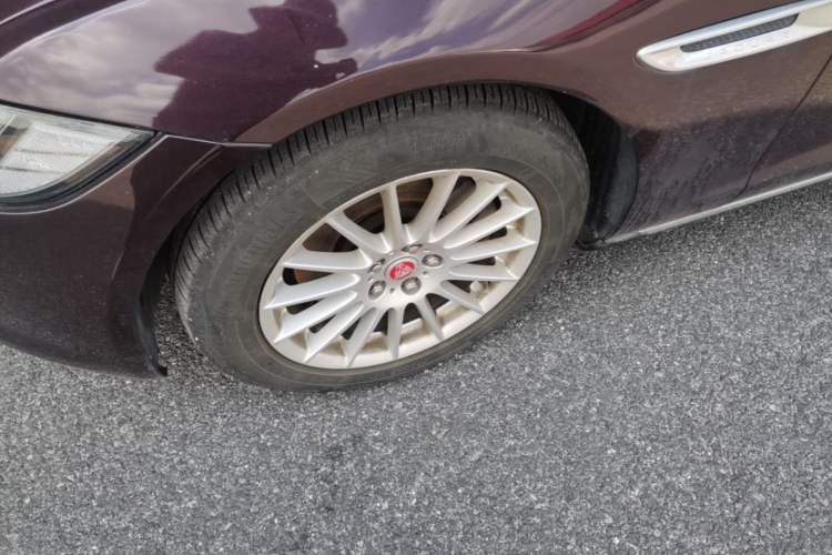 Used Jaguar XFL 2017 XFL 2.0T 200PS Luxury Edition Left Front Wheel Hub