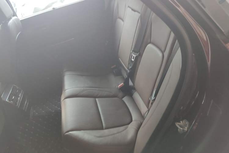 Used Jaguar XFL 2017 XFL 2.0T 240PS Luxury Edition Left Rear Seat