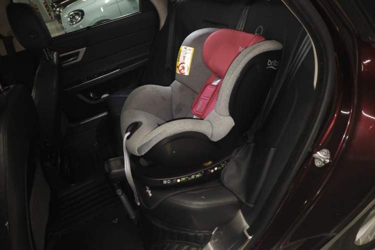 Used Jaguar XFL 2017 XFL 2.0T 200PS Luxury Edition Left Rear Seat