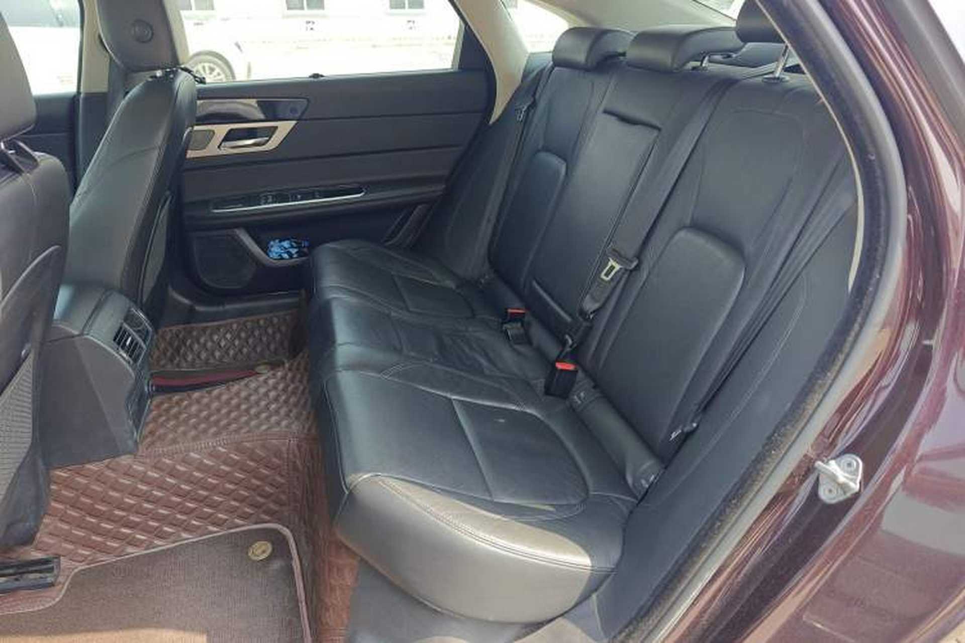 Used Jaguar XFL 2017 XFL 2.0T 200PS Windflower Edition Left Rear Seat
