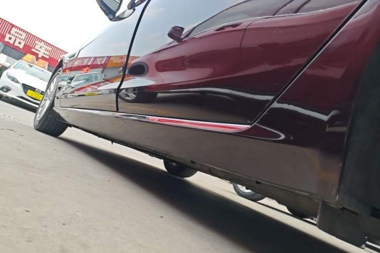 Used Jaguar XFL 2017 XFL 2.0T 200PS Windflower Edition Left Side Sill