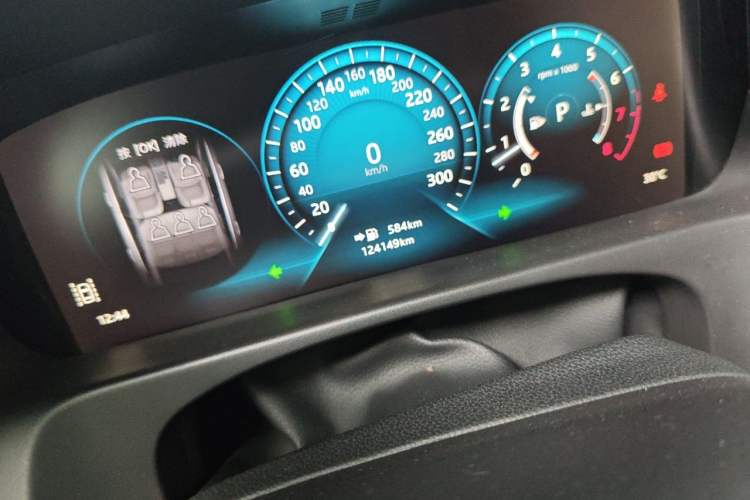 Used Jaguar XFL 2017 XFL 2.0T 240PS Premium Edition Odometer Close Up