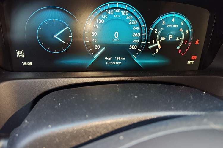 Used Jaguar XFL 2017 XFL 3.0 SC 340 PS Luxury Edition Odometer Close Up